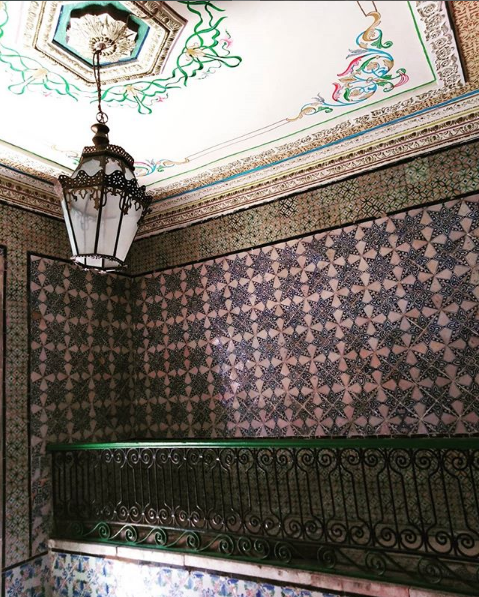 gạch bông ốp lát.png