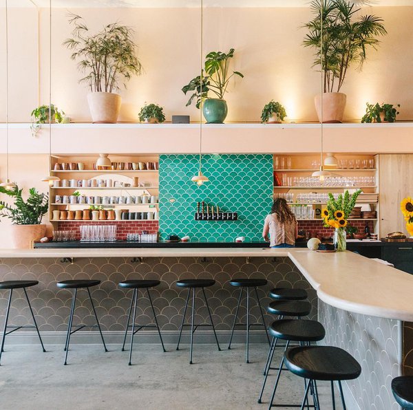 gạch gốm ốp bếp.jpg